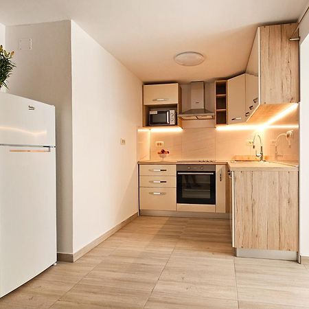 Apartman Petra Vrh  Esterno foto