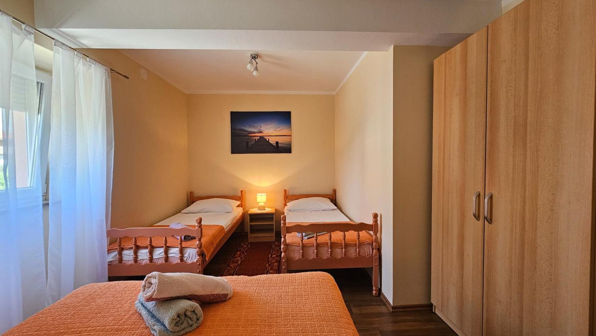 Apartman Petra Vrh  Esterno foto