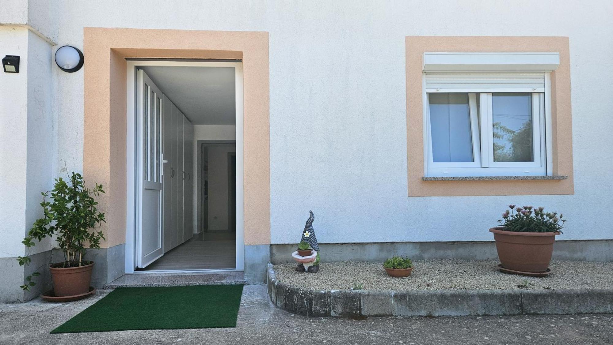 Apartman Petra Vrh  Esterno foto